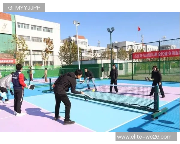 提升足球普及率人均球场建设助力全民健身新风尚