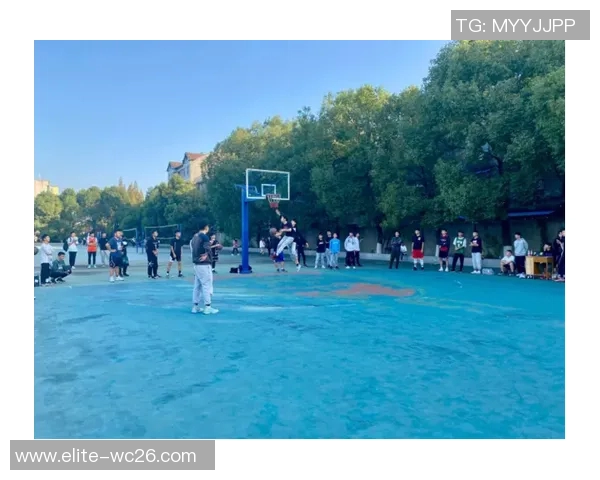 长江大学足球队奋勇拼搏展现青春风采助力校园文化建设与团队精神提升